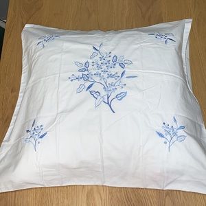 🪻🍃April Cornell-Large Embroidered Pillowcase